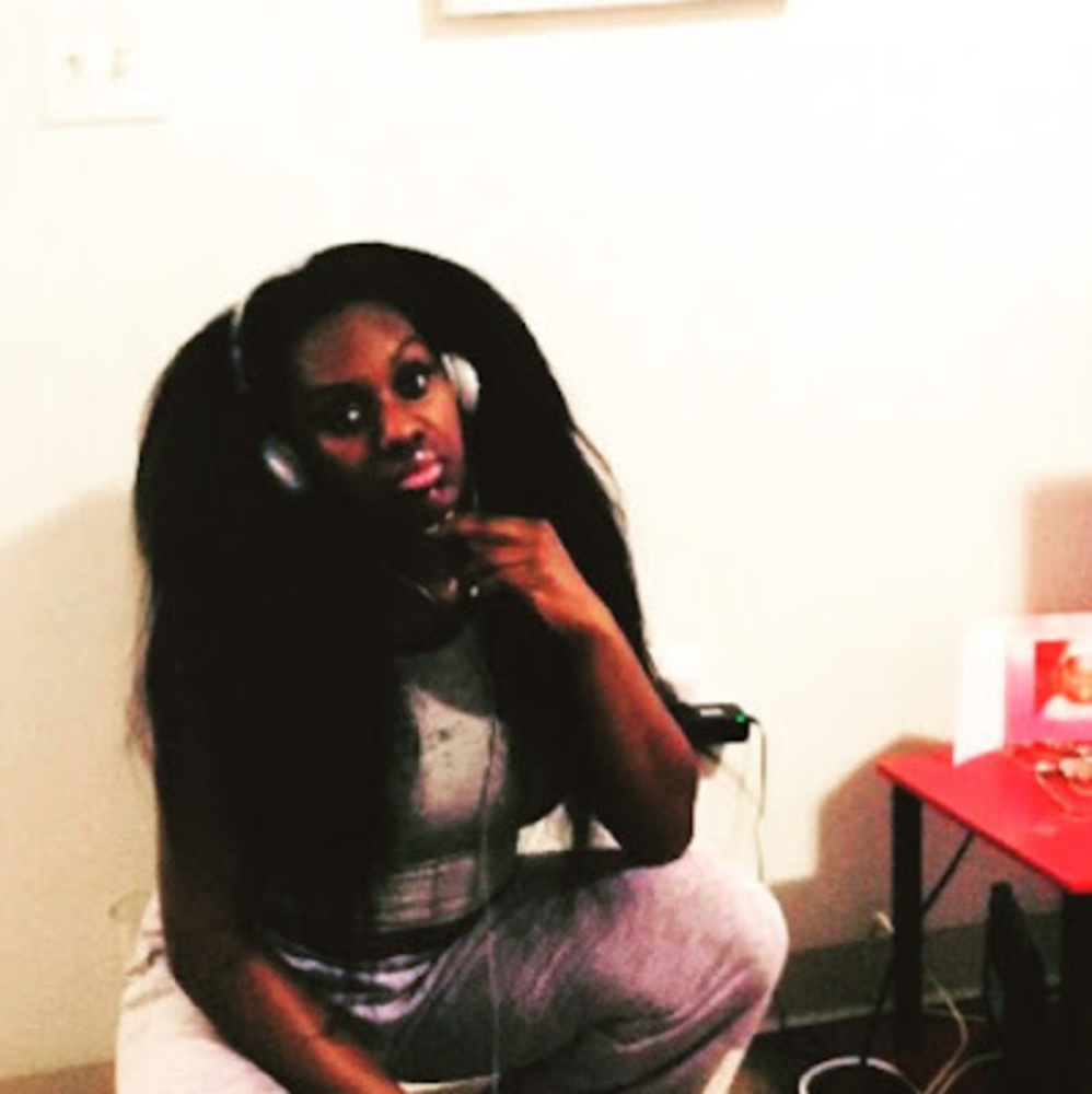 Meet your Posher, Quasia